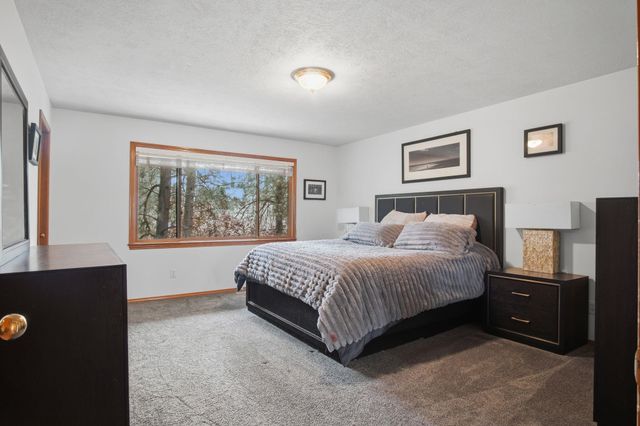 6702 S Westchester Dr, Spokane, WA 99223
