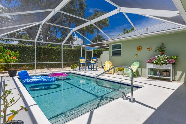 1711 SW Waterfall, Palm City, FL 34990