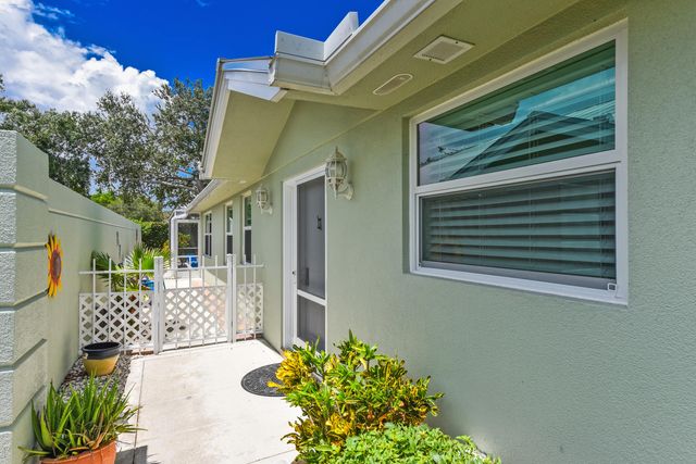 1711 SW Waterfall, Palm City, FL 34990