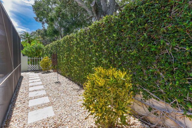 1711 SW Waterfall, Palm City, FL 34990