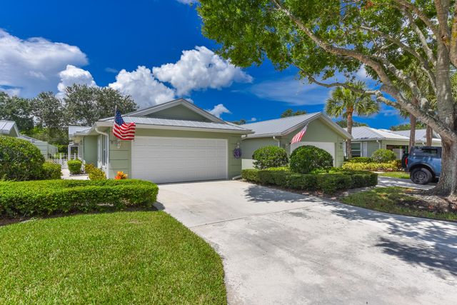 1711 SW Waterfall, Palm City, FL 34990