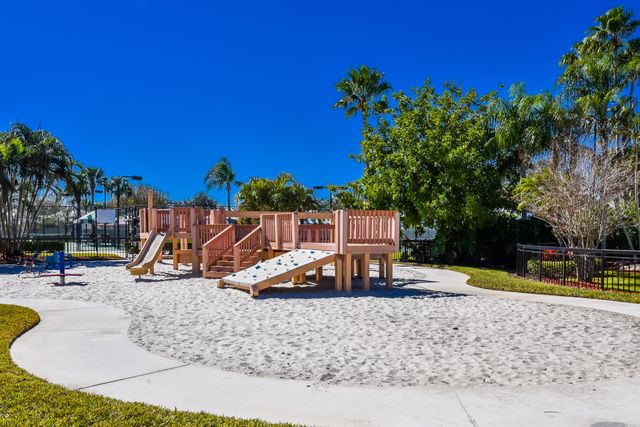 1711 SW Waterfall, Palm City, FL 34990