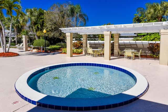 1711 SW Waterfall, Palm City, FL 34990