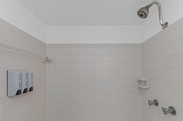 11530 66TH AVENUE N, Seminole, FL 33772