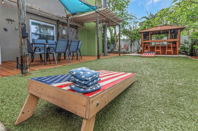 11530 66TH AVENUE N, Seminole, FL 33772