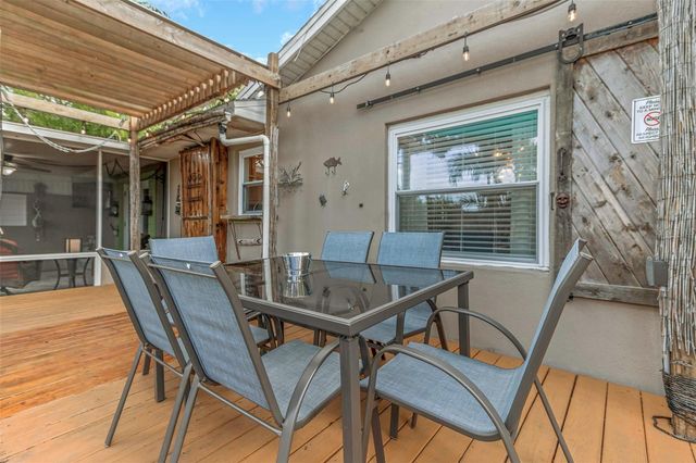 11530 66TH AVENUE N, Seminole, FL 33772