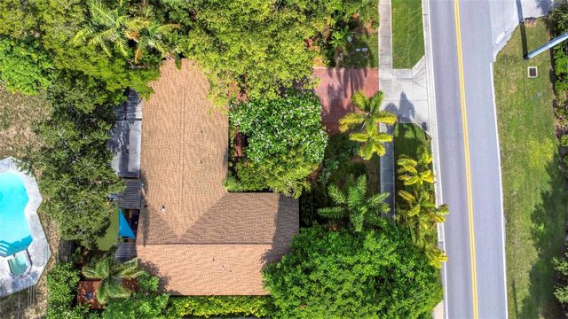 11530 66TH AVENUE N, Seminole, FL 33772