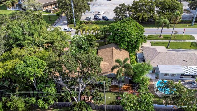 11530 66TH AVENUE N, Seminole, FL 33772