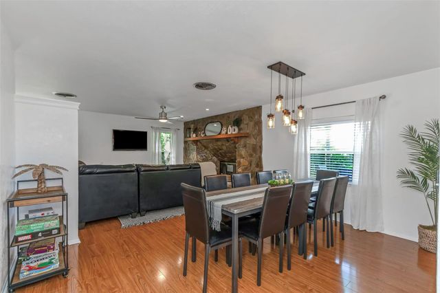 11530 66TH AVENUE N, Seminole, FL 33772