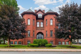 321 Plantation St G-3, Worcester, MA 01604