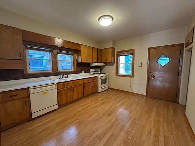 2514 N 79th Avenue, Elmwood Park, IL 60707