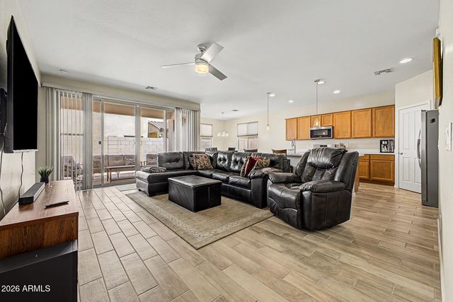 9850 E PALLADIUM Drive, Mesa, AZ 85212