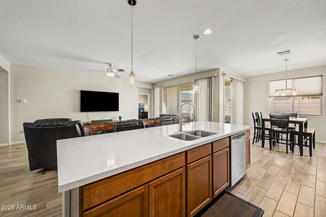 9850 E PALLADIUM Drive, Mesa, AZ 85212