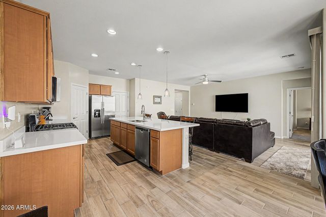 9850 E PALLADIUM Drive, Mesa, AZ 85212