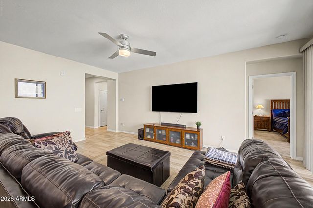 9850 E PALLADIUM Drive, Mesa, AZ 85212