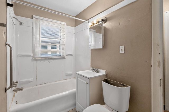 2639 N Hubbard STREET, Milwaukee, WI 53212