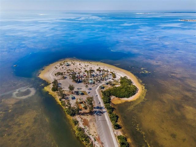 1723 GULF ROAD 104, Tarpon Springs, FL 34689
