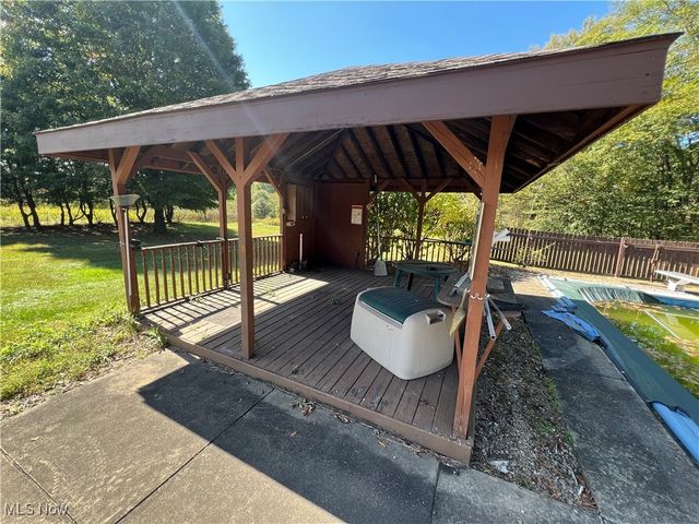 2701 Orangeville Road, Masury, OH 44438