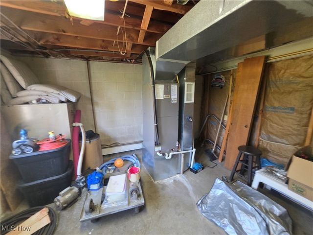 2701 Orangeville Road, Masury, OH 44438