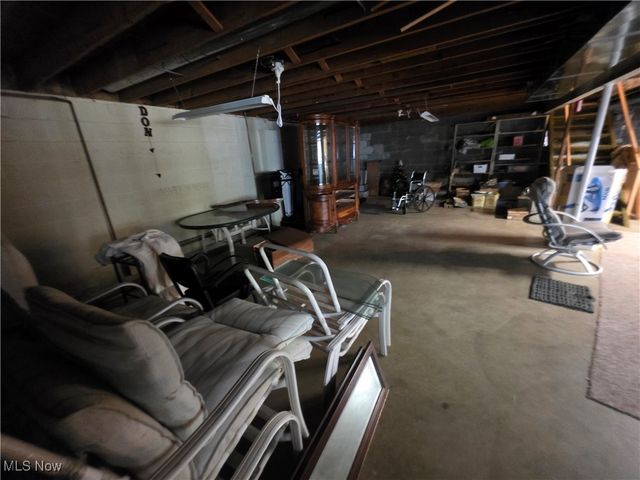 2701 Orangeville Road, Masury, OH 44438