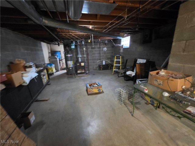 2701 Orangeville Road, Masury, OH 44438