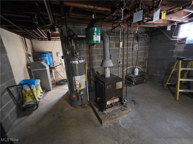 2701 Orangeville Road, Masury, OH 44438