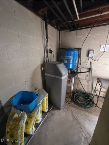 2701 Orangeville Road, Masury, OH 44438