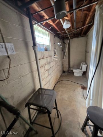 2701 Orangeville Road, Masury, OH 44438