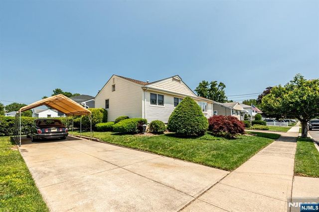 249 Cambridge Avenue, Saddle Brook, NJ 07663