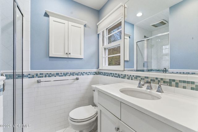 11 Pilgrim Way, Wayne, NJ 07470