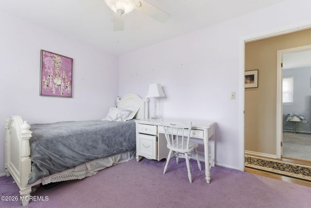 11 Pilgrim Way, Wayne, NJ 07470