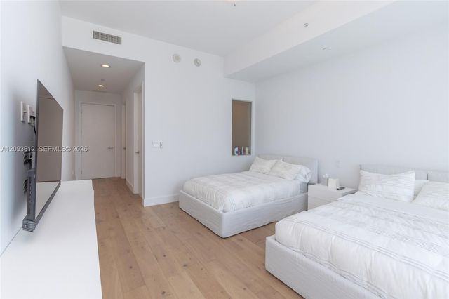 17475 Collins Avenue 1802, Sunny Isles Beach, FL 33160