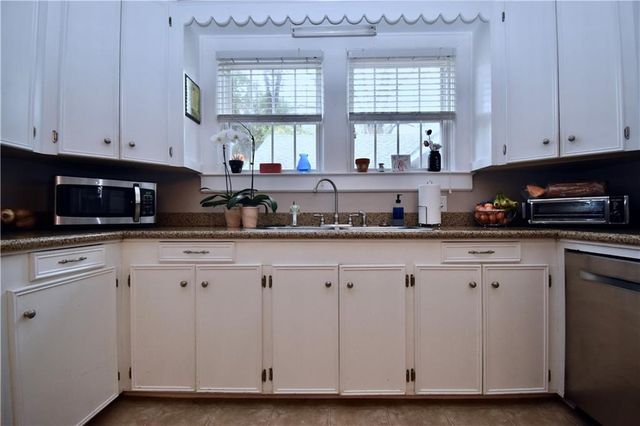 211 MYRTLE Street, Pineville, LA 71360