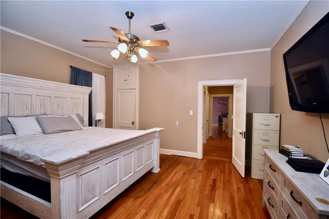 211 MYRTLE Street, Pineville, LA 71360