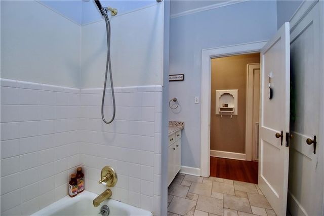 211 MYRTLE Street, Pineville, LA 71360