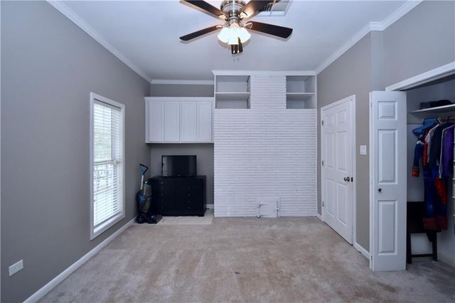 211 MYRTLE Street, Pineville, LA 71360