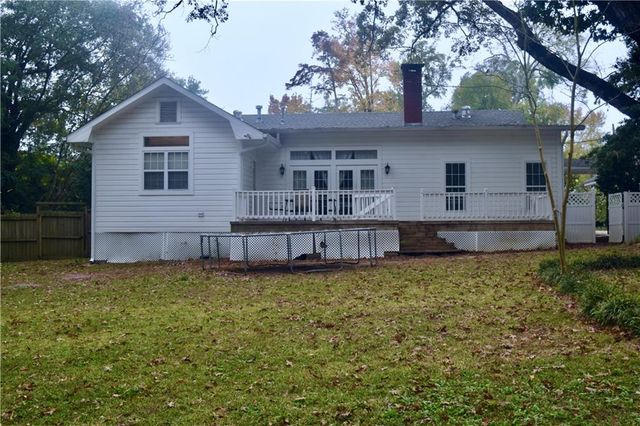211 MYRTLE Street, Pineville, LA 71360