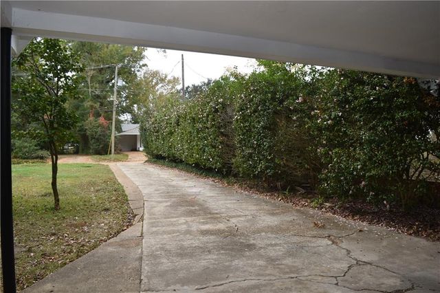 211 MYRTLE Street, Pineville, LA 71360