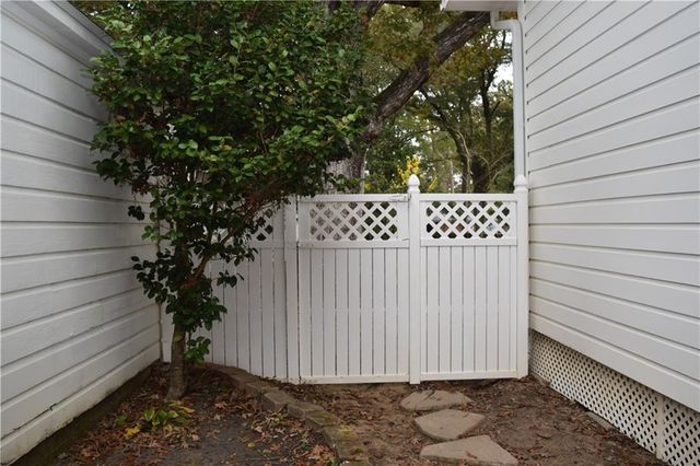 211 MYRTLE Street, Pineville, LA 71360