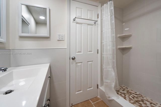 4010 Galt Ocean Dr 302, Fort Lauderdale, FL 33308