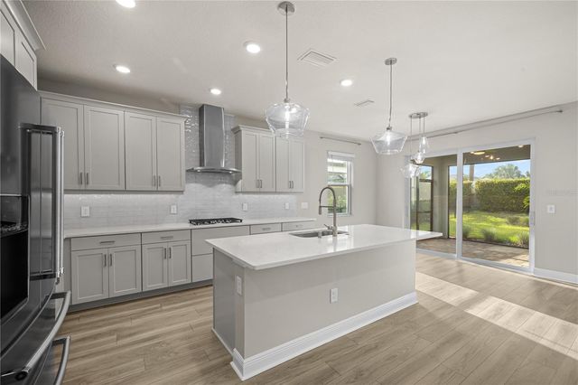 17534 SAVORY MIST CIRCLE, Bradenton, FL 34211