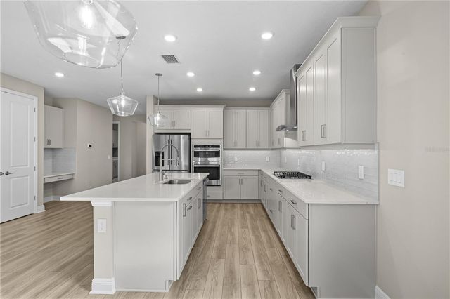 17534 SAVORY MIST CIRCLE, Bradenton, FL 34211