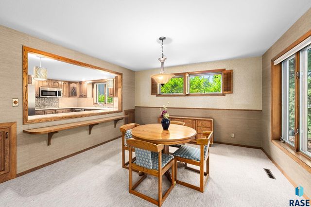 4005 S Thunderbird Trl Trail, Sioux Falls, SD 57103