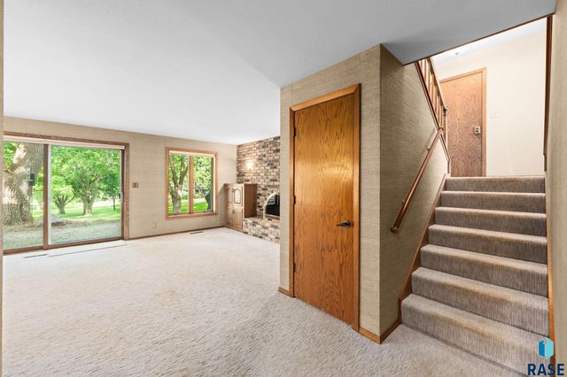 4005 S Thunderbird Trl Trail, Sioux Falls, SD 57103