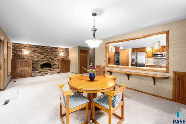 4005 S Thunderbird Trl Trail, Sioux Falls, SD 57103