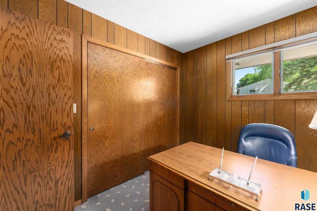 4005 S Thunderbird Trl Trail, Sioux Falls, SD 57103