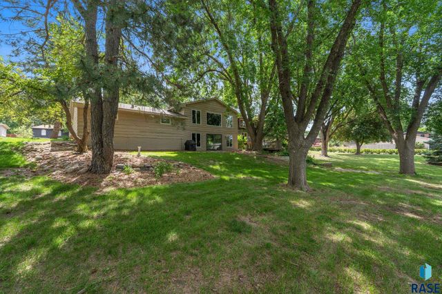 4005 S Thunderbird Trl Trail, Sioux Falls, SD 57103