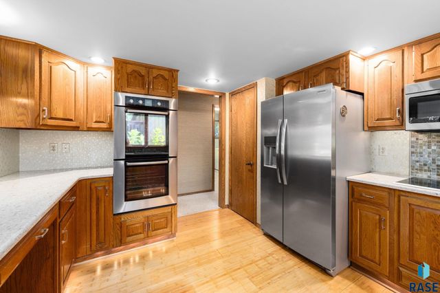 4005 S Thunderbird Trl Trail, Sioux Falls, SD 57103