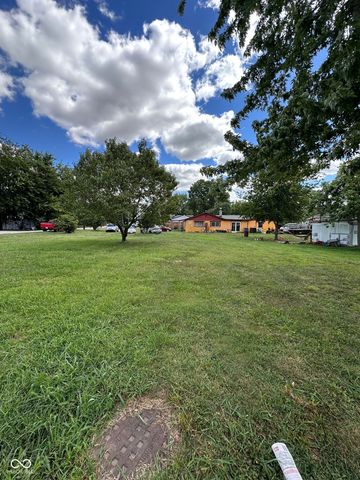 3005 5th Avenue E, Indianapolis, IN 46221