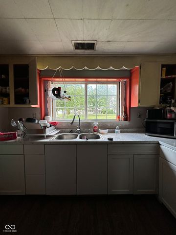 3005 5th Avenue E, Indianapolis, IN 46221